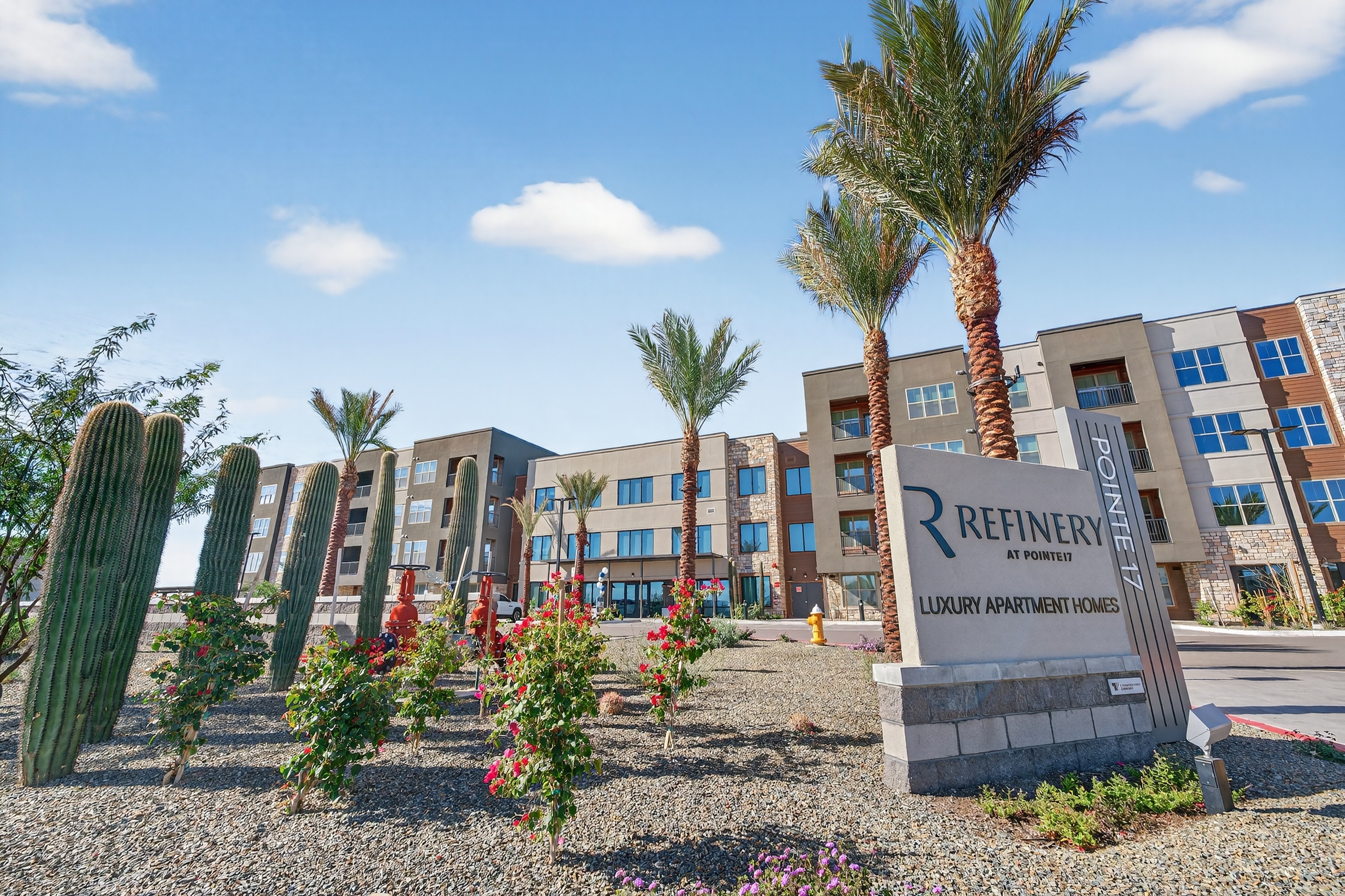 Refinery at Pointe17 photo 5